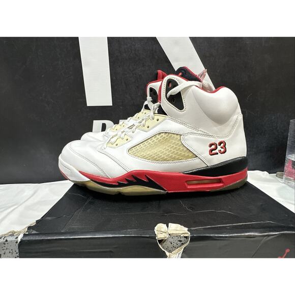 Air Jordan 5 Retro Fire Red 2013 Size 13 W/ Damaged Box - Picture 7 of 16